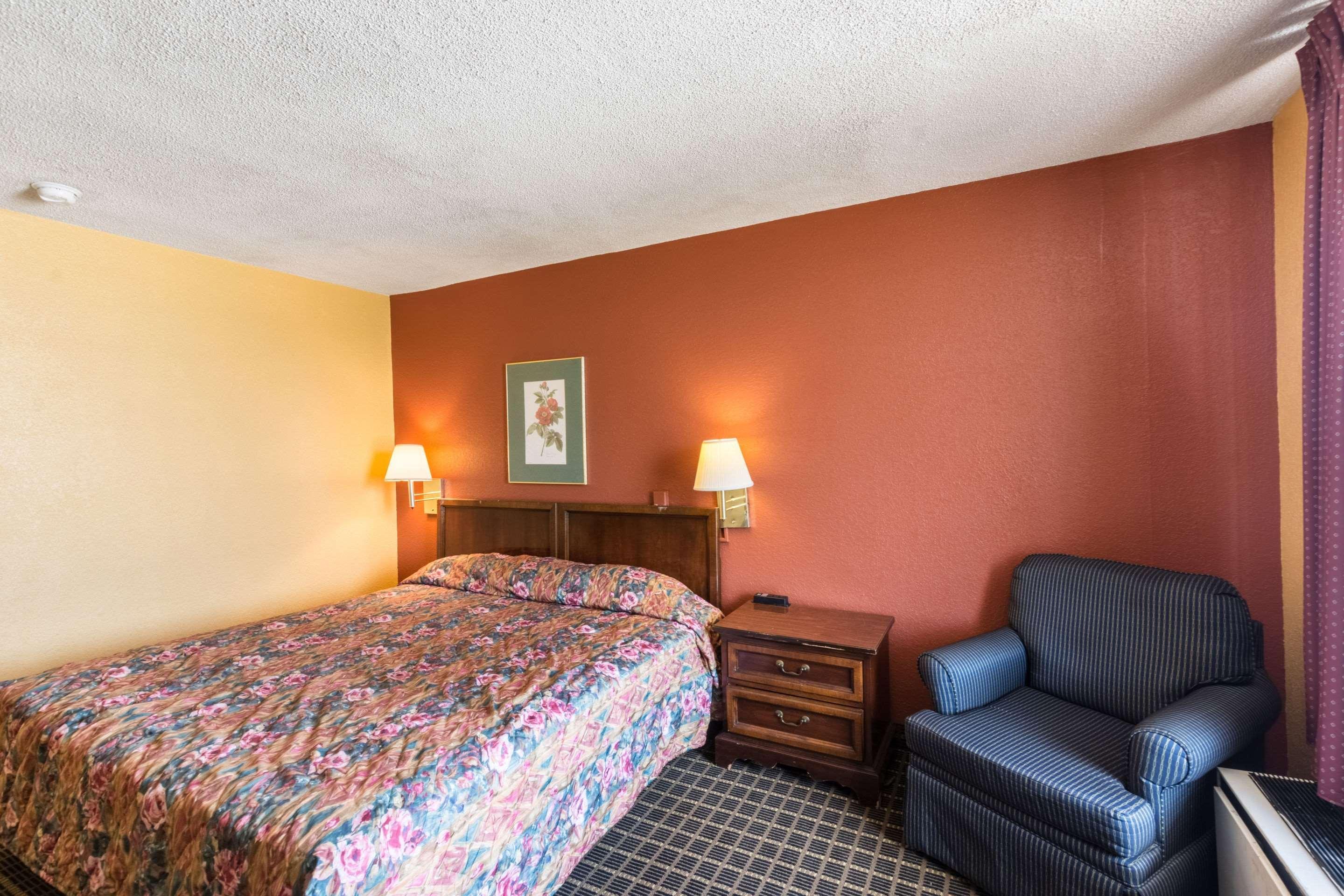 Econo Lodge Inn & Suites Orangeburg Kültér fotó