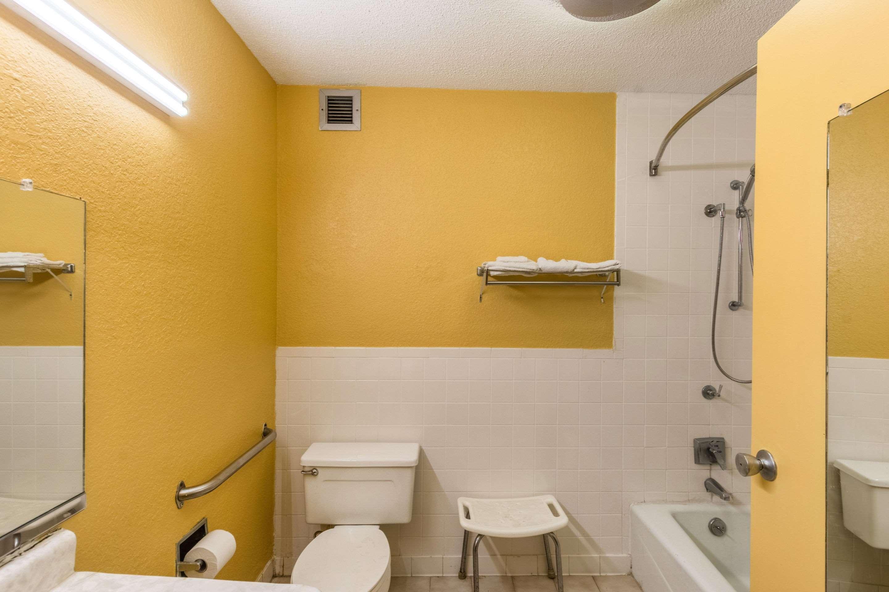 Econo Lodge Inn & Suites Orangeburg Kültér fotó