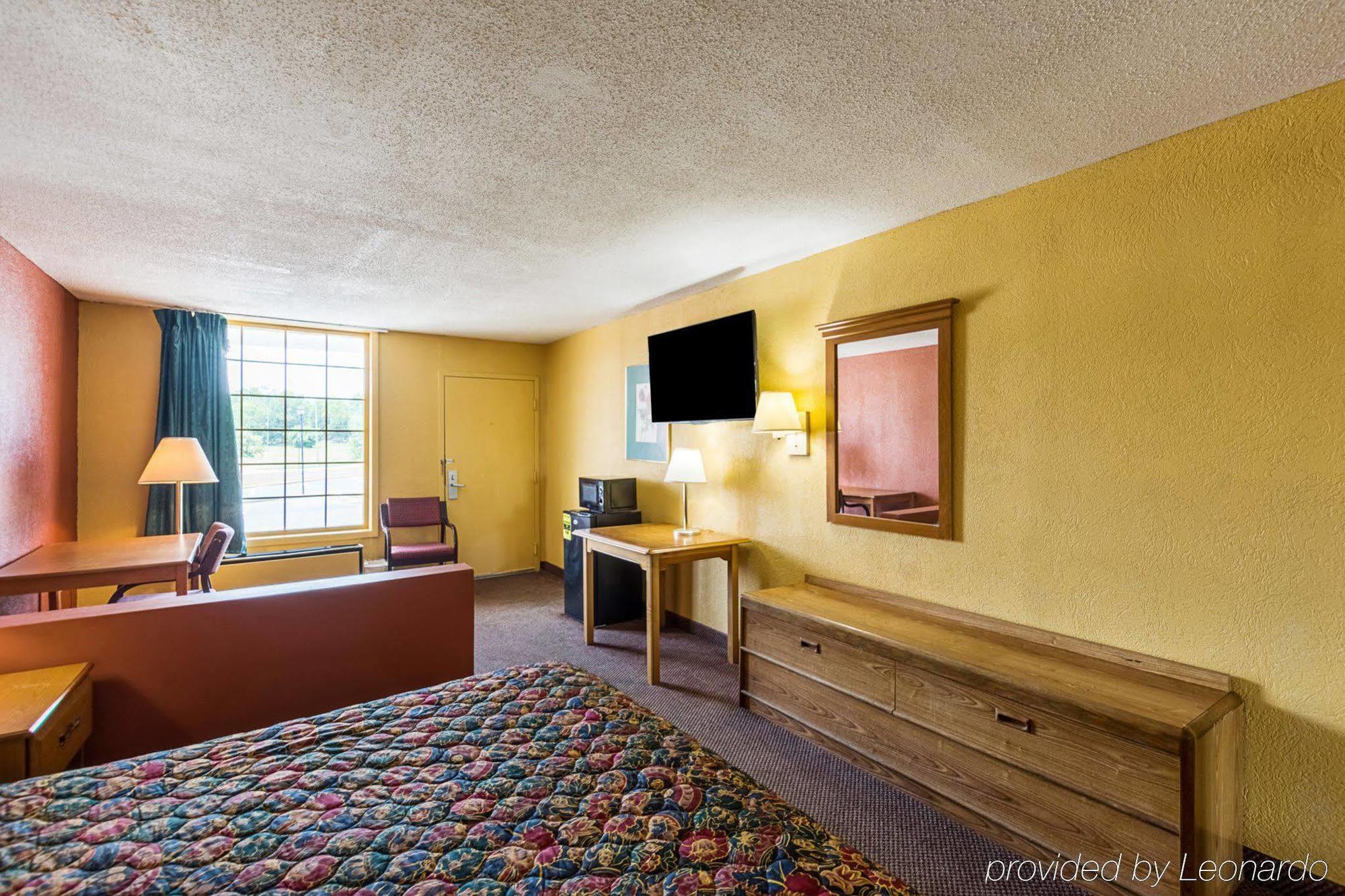 Econo Lodge Inn & Suites Orangeburg Kültér fotó
